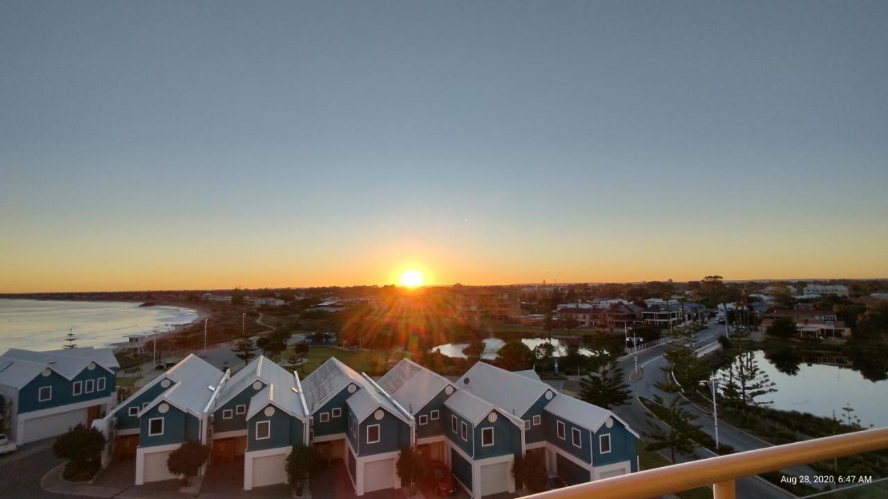 A 406 Fantastic Ocean Beach And Marina View Apt - Mandurah Apartment Exterior photo